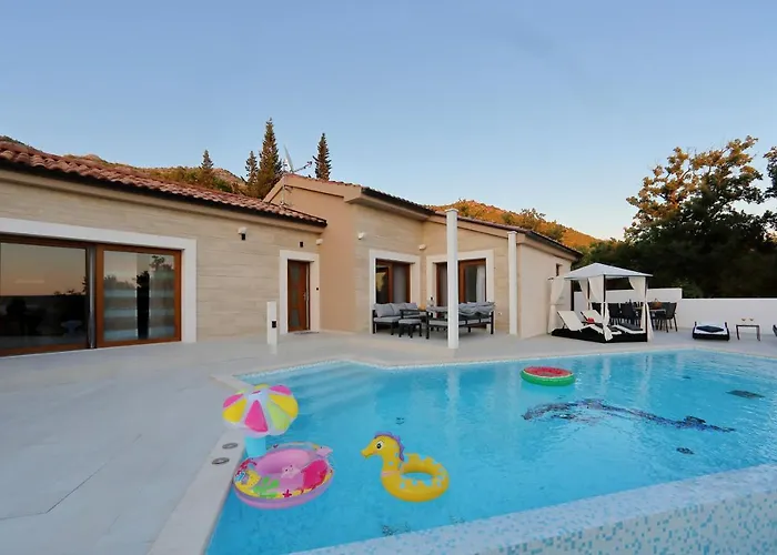 Ivana 2 Вилла *